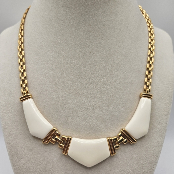NEW VINTAGE Citation Cream Enamel Panel Statement Gold Tone Necklace - Picture 1 of 7